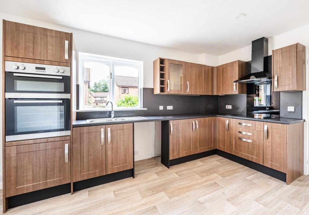 Breakfasting Kitchen