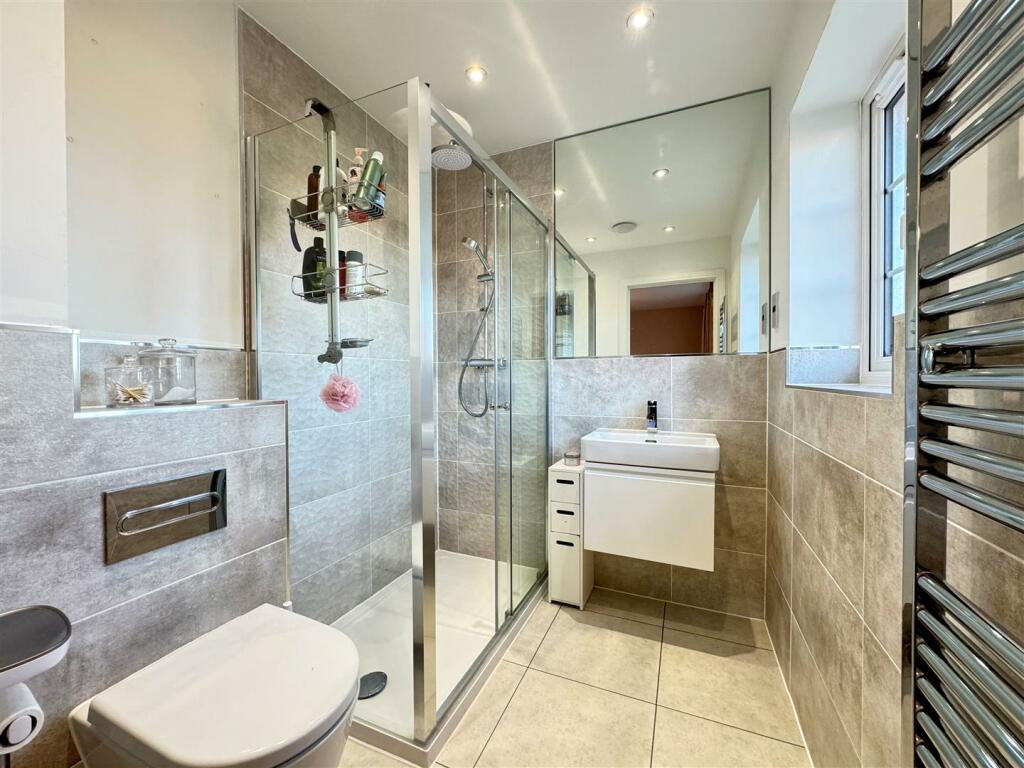 Ensuite.jpg
