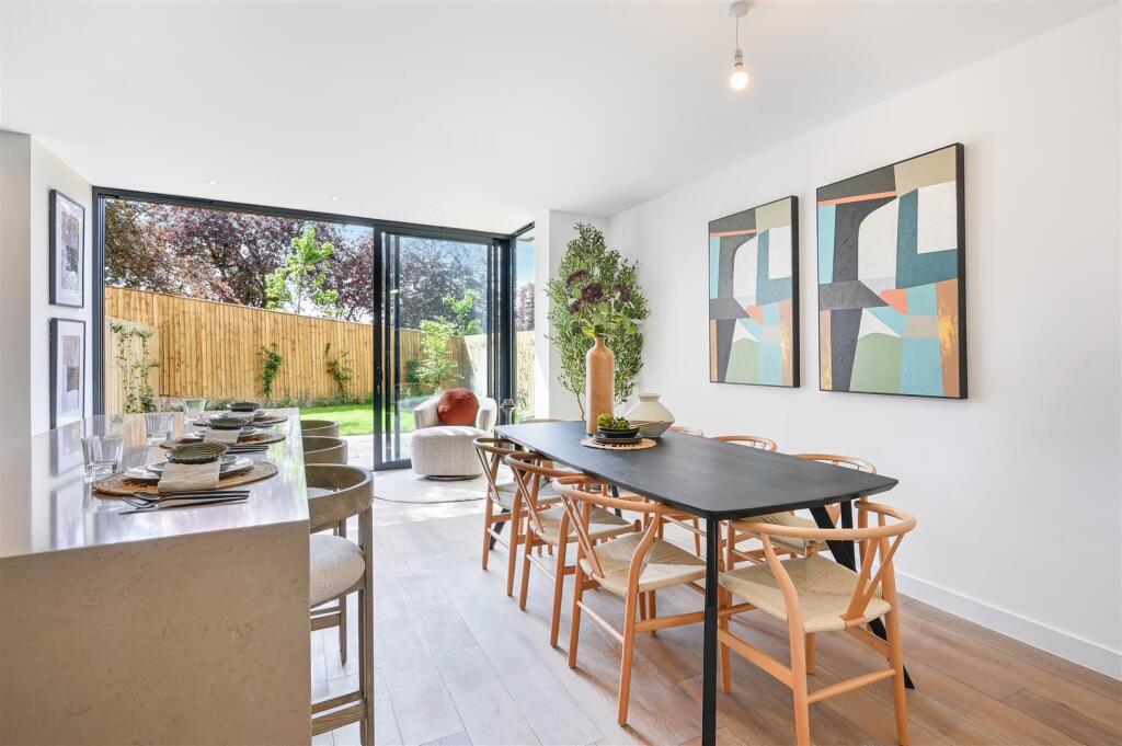 COTTENHAM PARK ROAD, 37, 2- (14).jpg