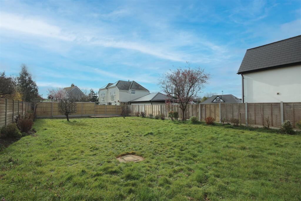 Garden 2.jpg