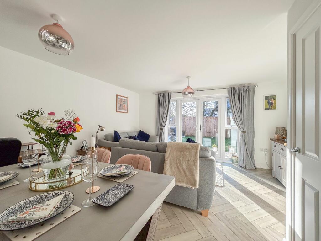 Living Room/Dinning Room