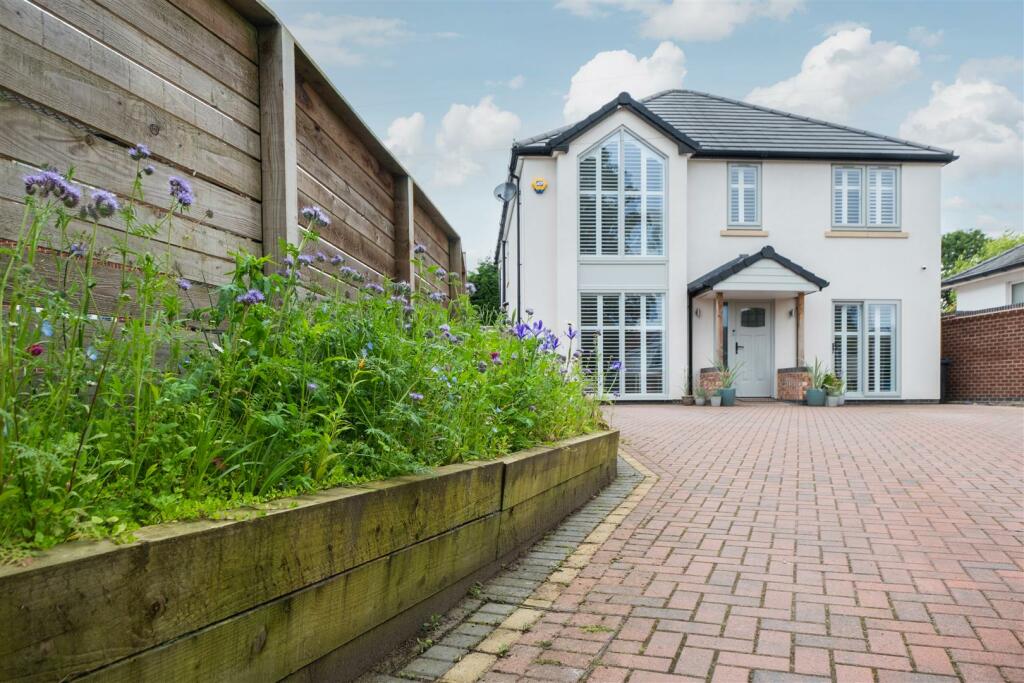 127a Crewe Road-056.jpg