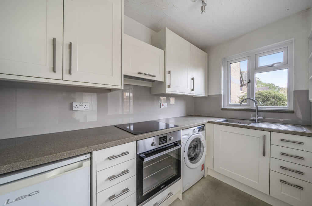 1374115-11-6903b3...