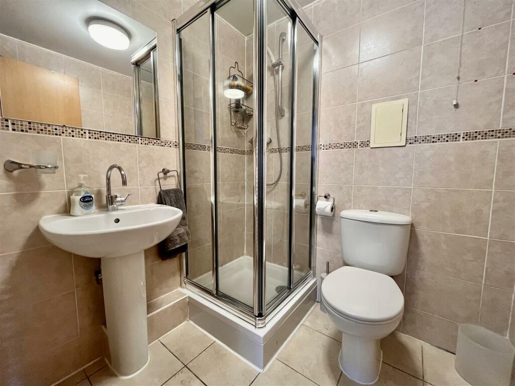 Ensuite Shower Room