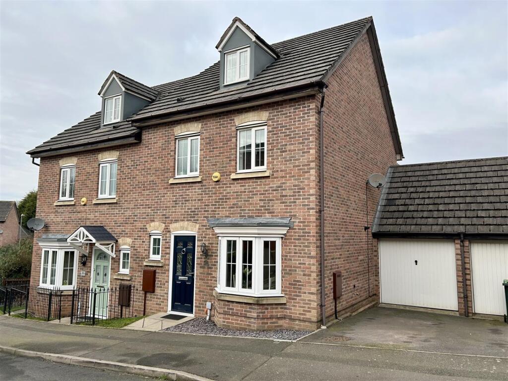 Wycherley Way Cradley Heath 1.jpg