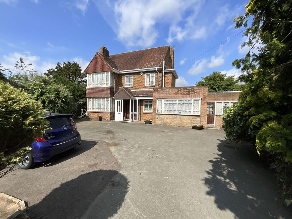 HALESOWEN, Alexandra Road