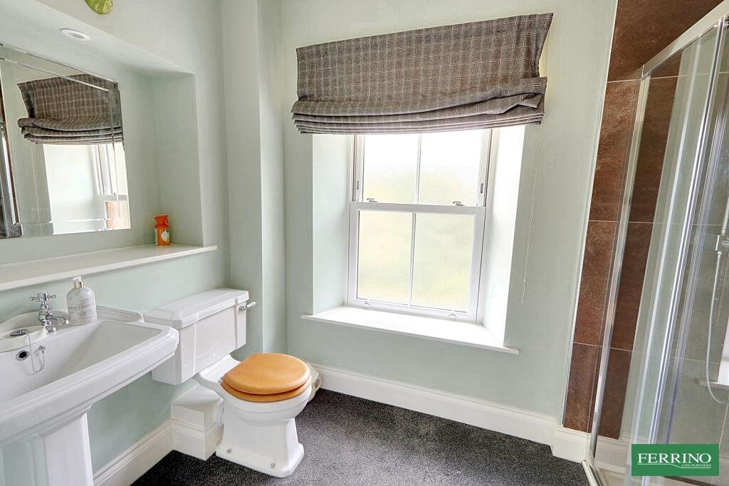 Bedroom 1 En-suite