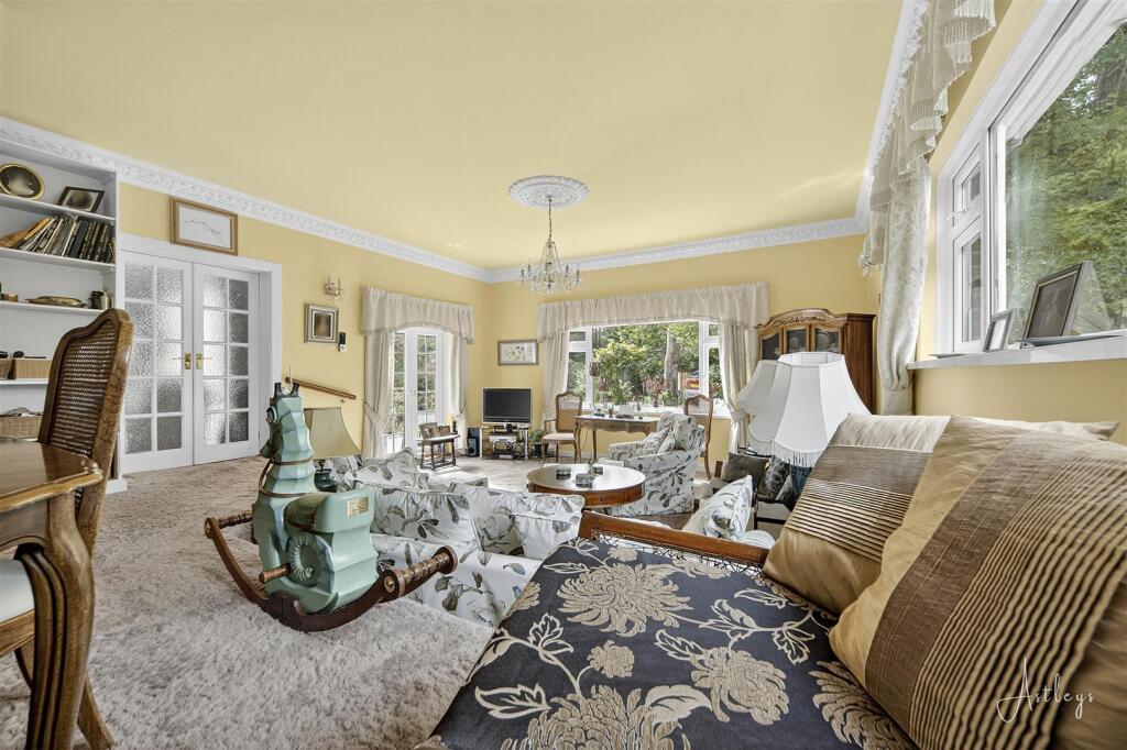 Another Aspect of the Lounge/Dining Room