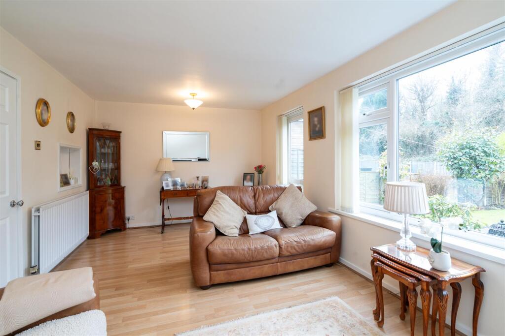 36 Milholme Green_9.jpg