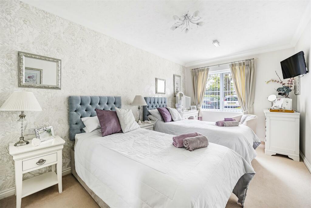 Owners Guest Suite.jpg