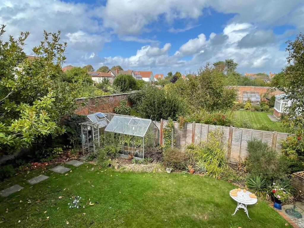 Garden.jpg