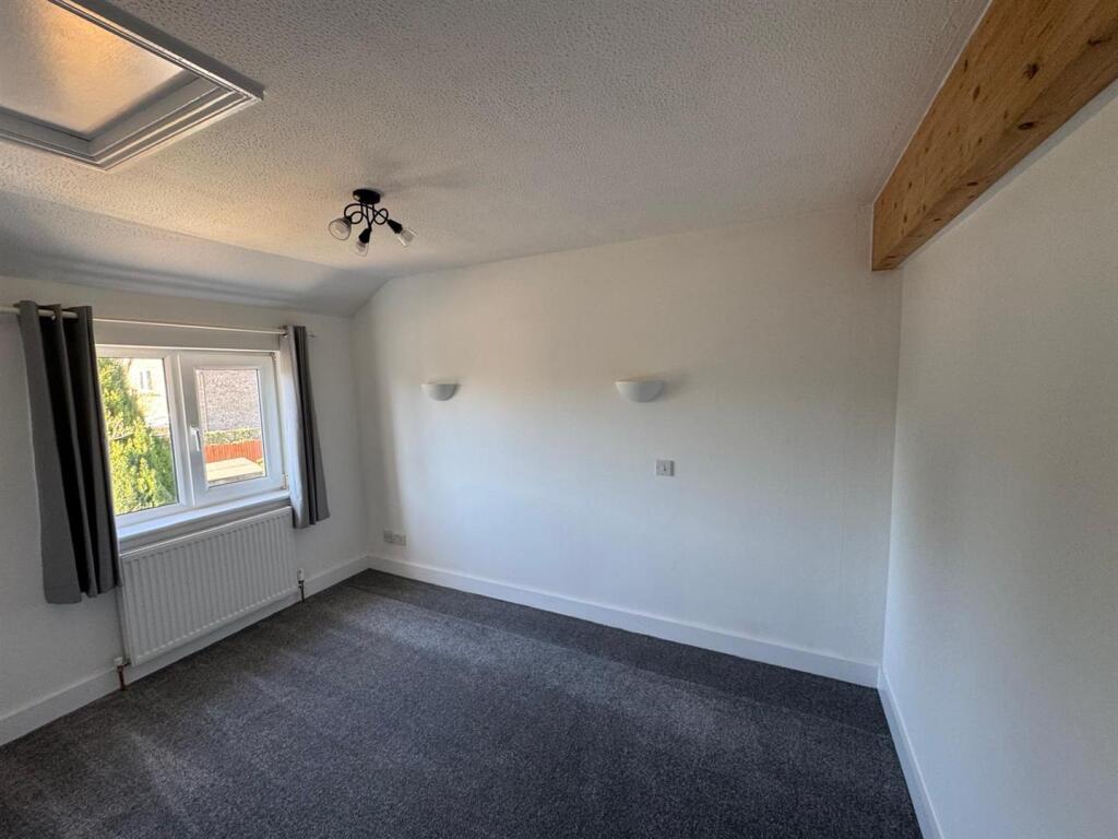 Bedroom 2.jpeg