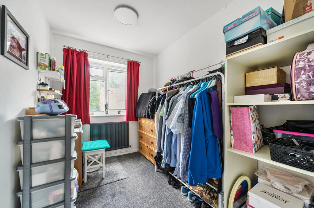 1317618-2-6863bf2...