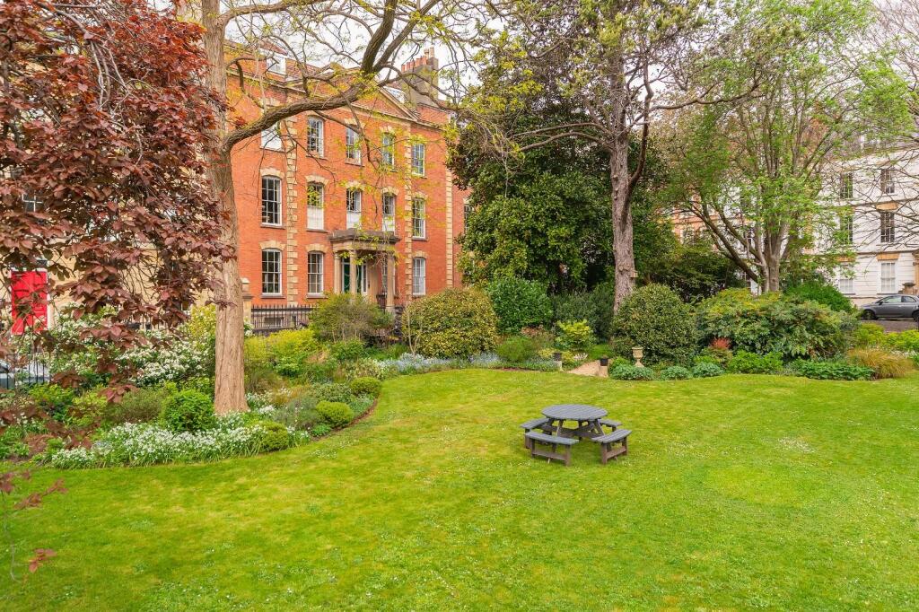 GF5FDSHS - Communal Garden B.jpg