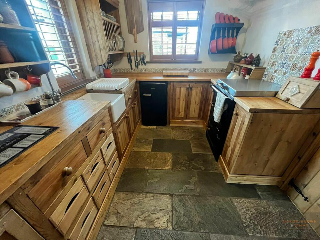 kitchen2.jpeg