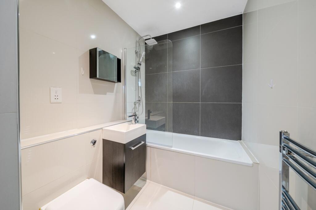 1324991-4-68948cc...