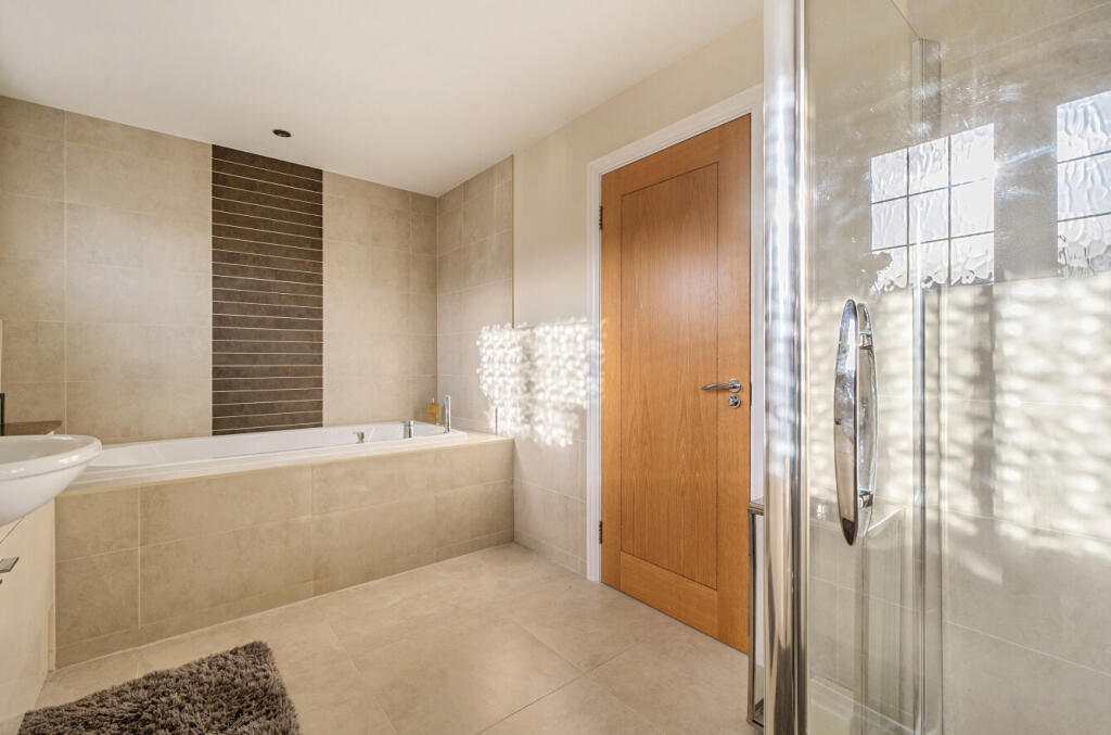 1384102-1-6929b2e...