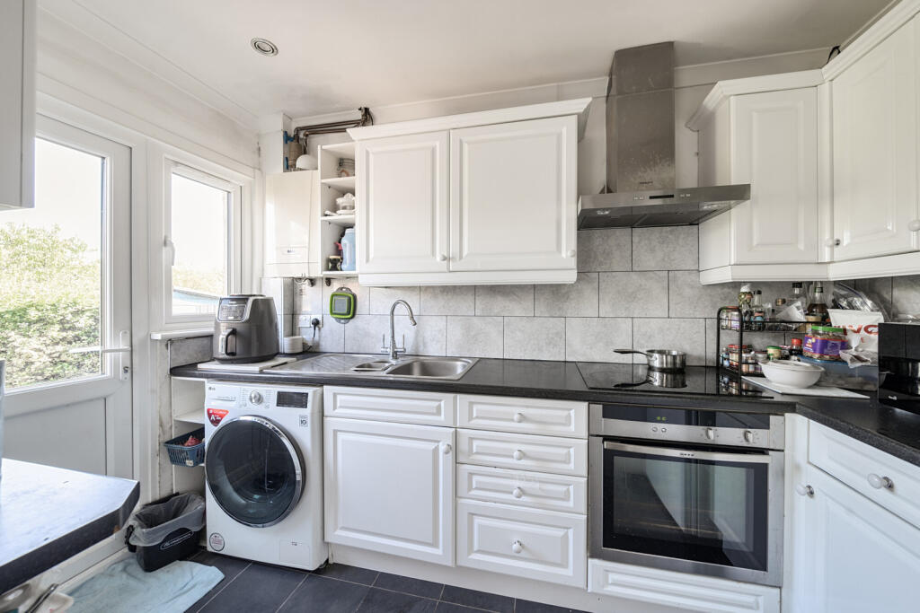 1320833-12-686d44...