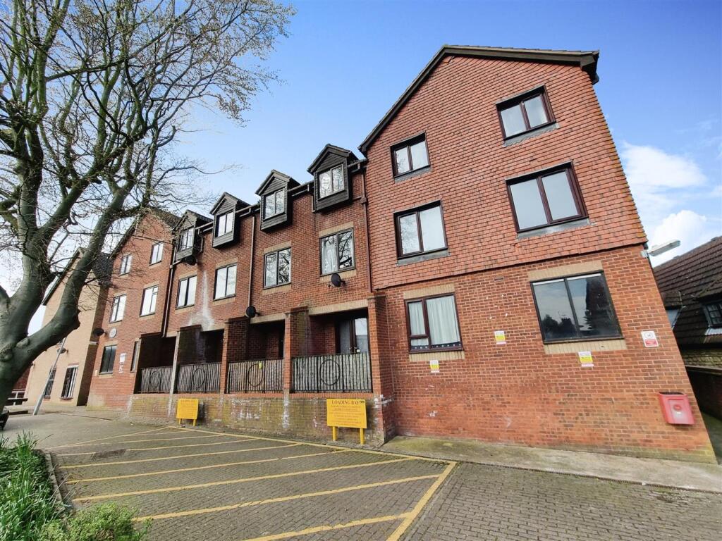 Rushden Apartment-One Bedroom Flat-Best Estate Age