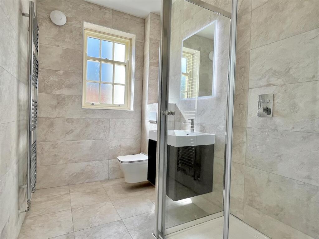 Shower room (1).jpeg