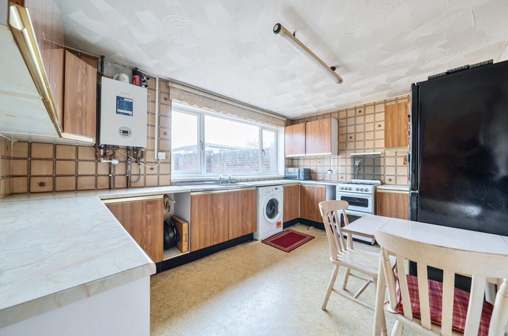 1334636-2-6893239...