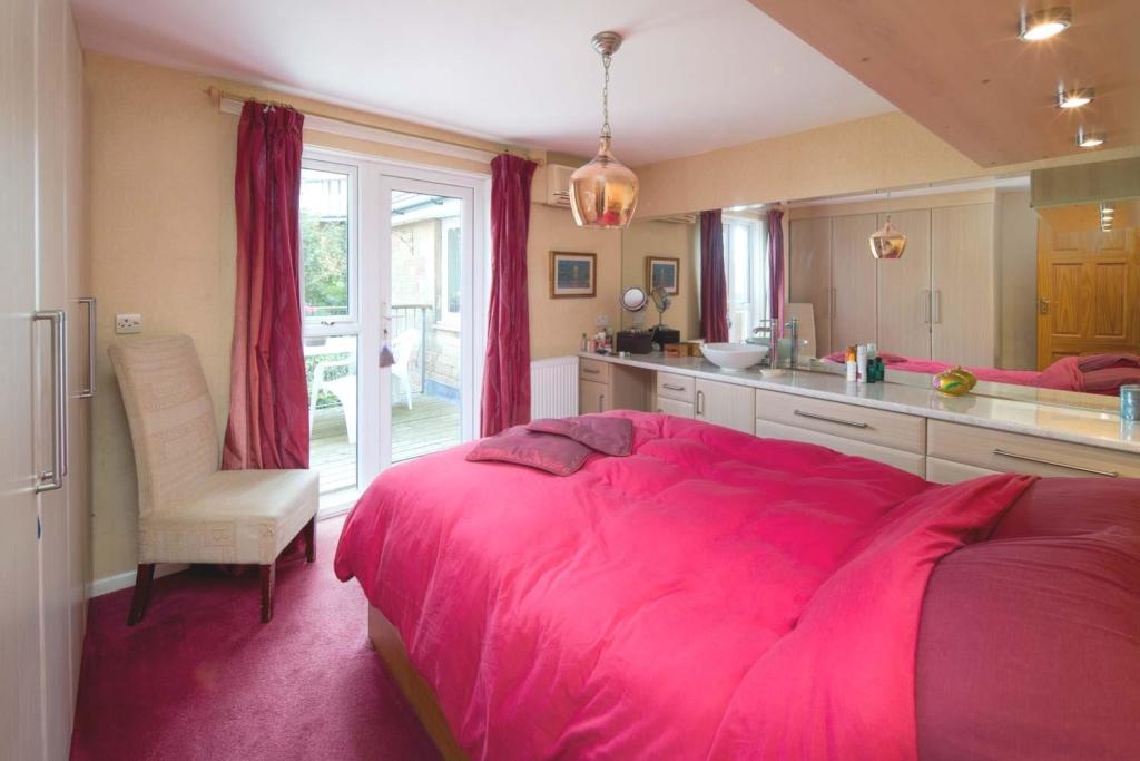 Bedroom 1.jpeg
