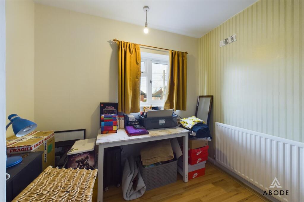 CAM04151G0-PR0117-STILL020.jpg