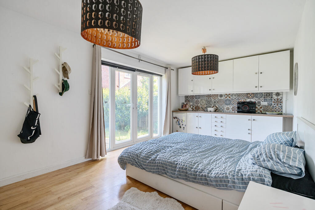 13-681b42382cdec-...