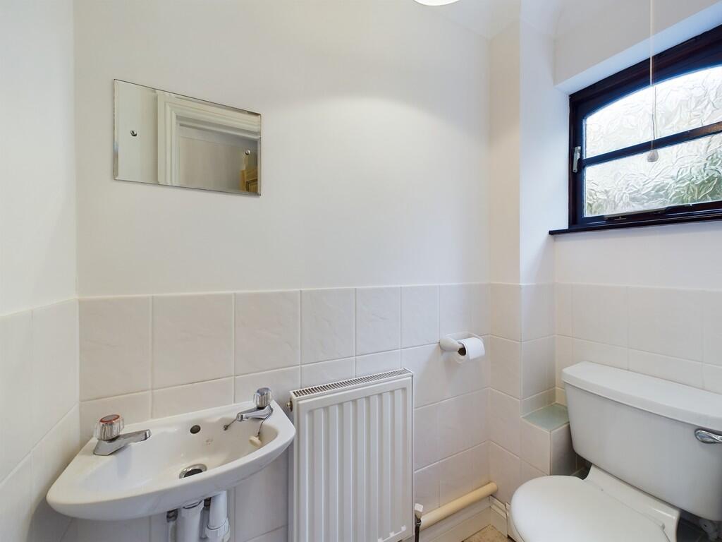 CAM02089G0-PR0194...