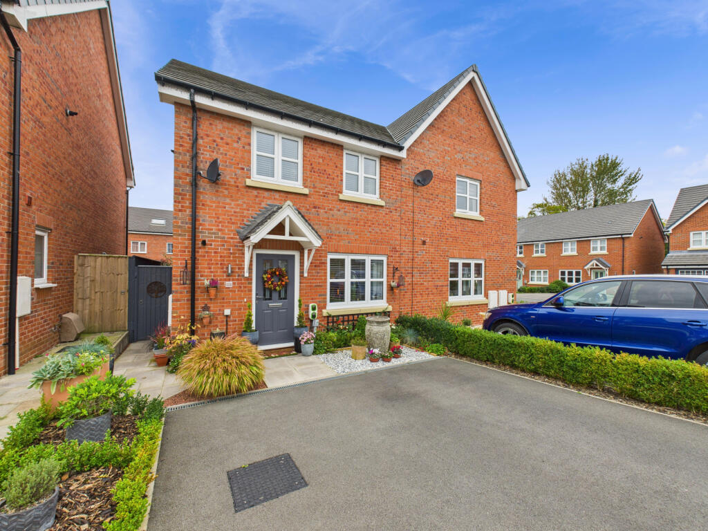 Acorn Avenue,  Newton With Scales, PR4