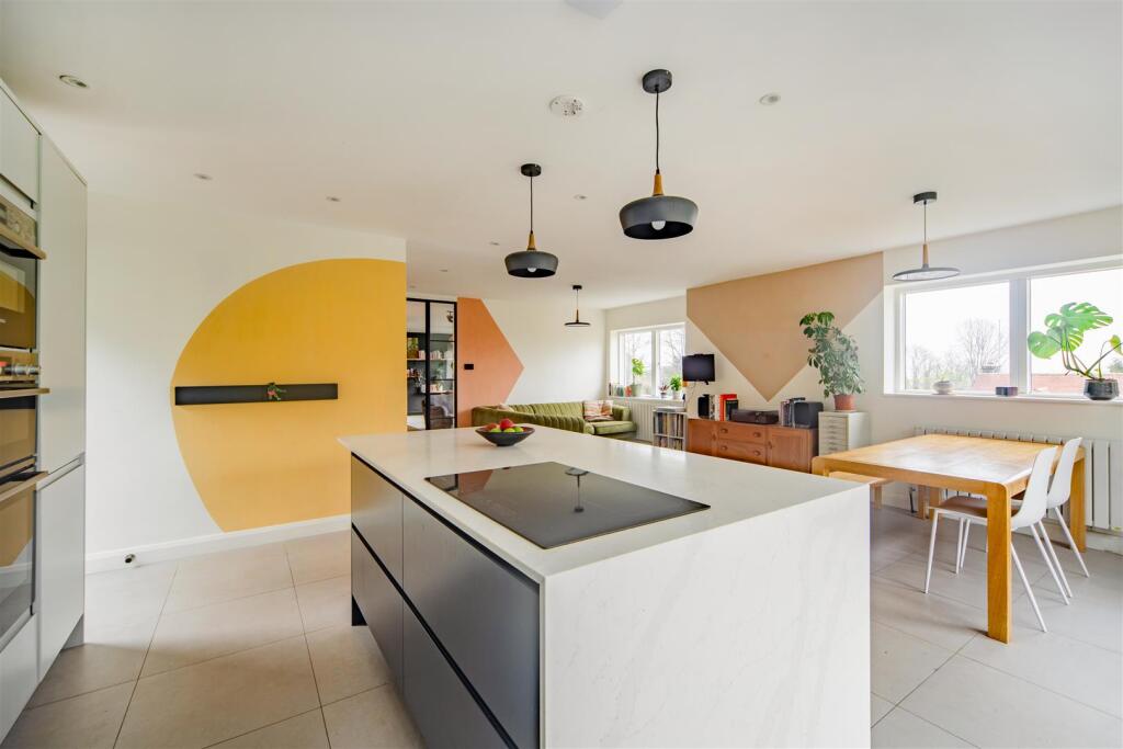 2_WITHDEAN_LANE_25.01.24_NICHOLAS_JAMES_JPEGs-8.jp