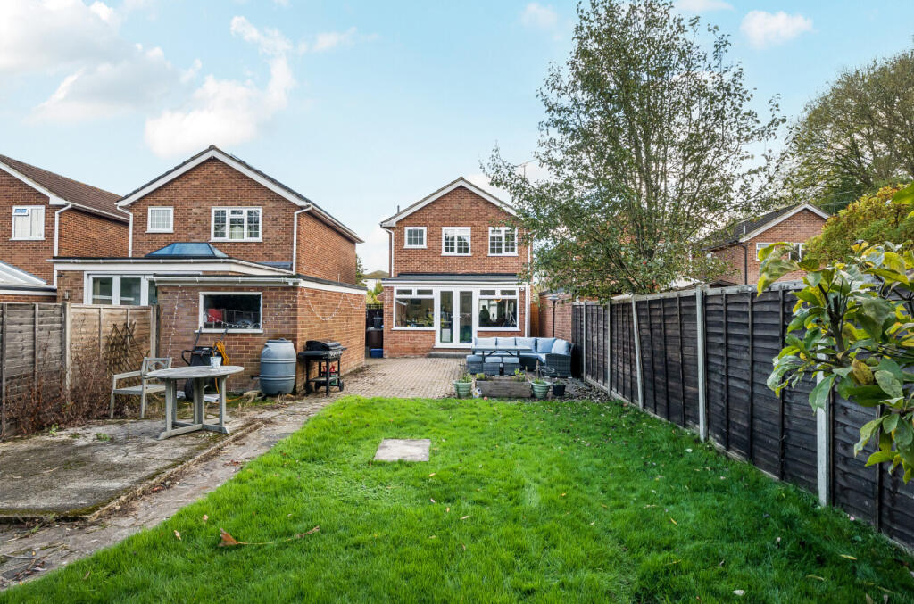 1372096-12-68fb80...