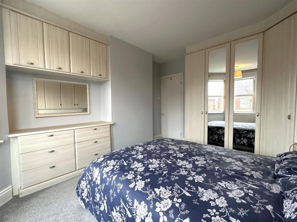 Second Bedroom With Extensive Storage 961