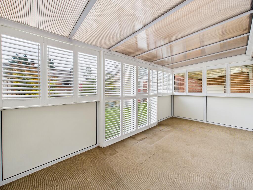 CAM05192G0-PR0174-STILL017