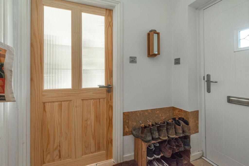 ENTRY WAY AND HALL WAY