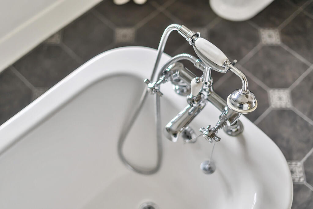 1317356-13-685d53...