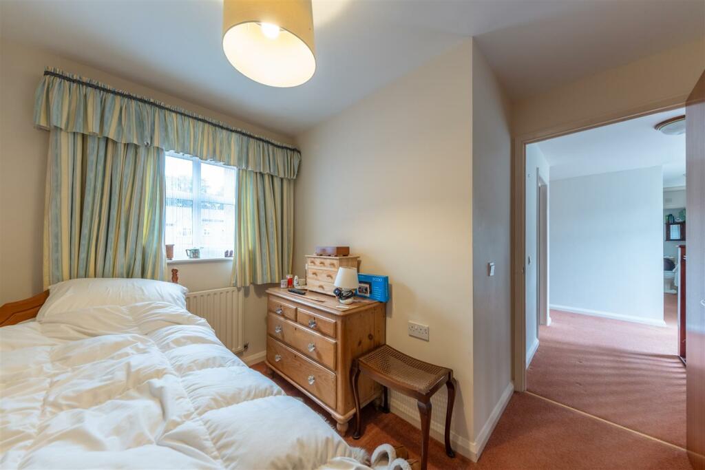 17 Rathbone Park-009.jpg