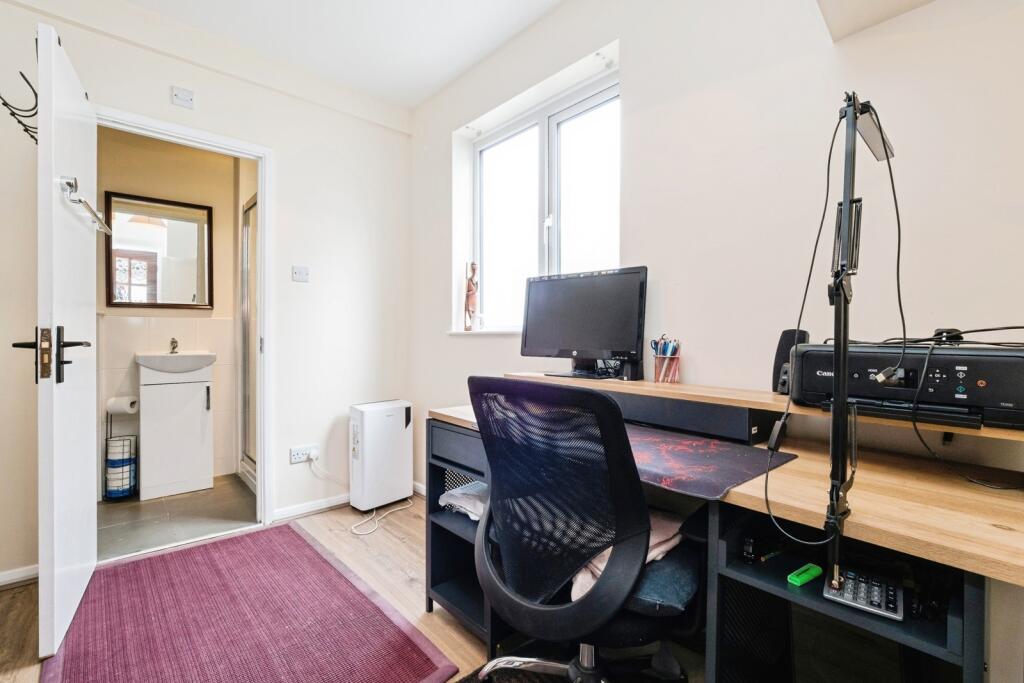 Study/Guest Bedroom