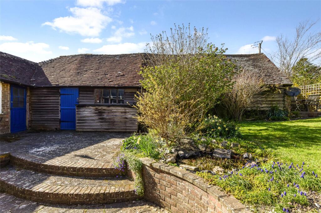 Garage &amp; Workshop