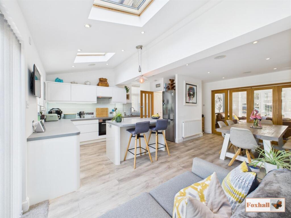 Kitchen / Dining &amp; Family Area