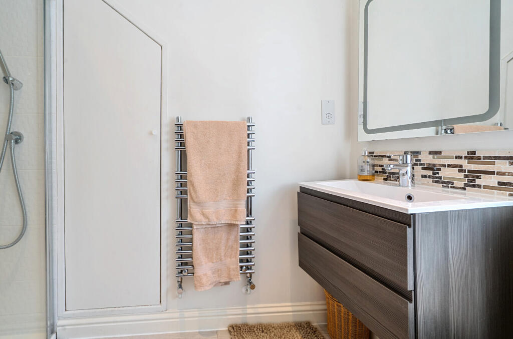 1312332-28-685438...