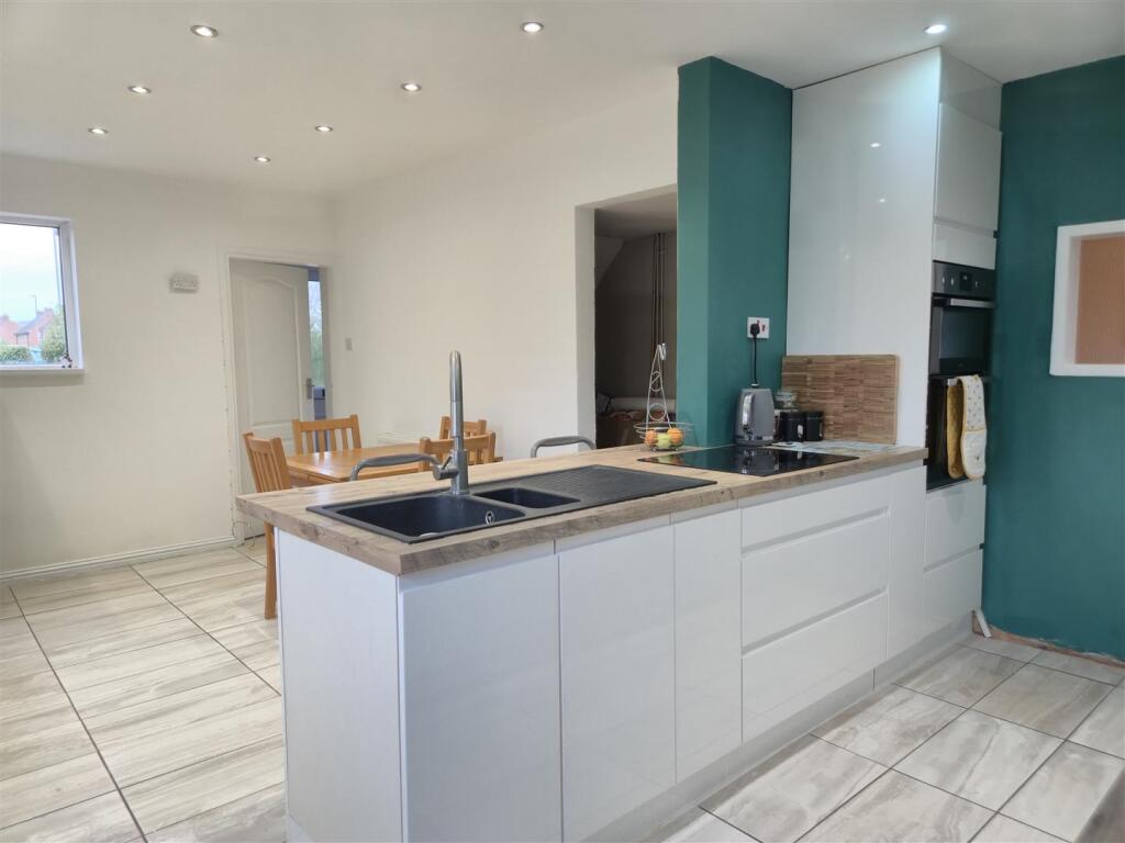 Open Plan Kitchen/Diner