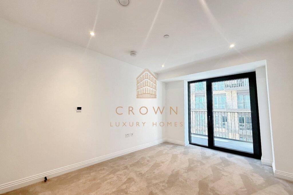 HHRED-30609 (15).jpg