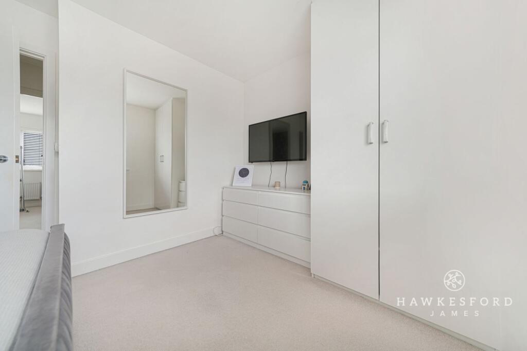 Housson Avenue, Sittingbourne - Bedroom 1