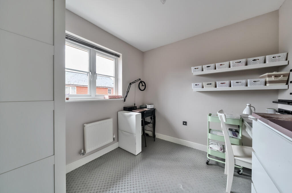 1301408-1-6839f2b...