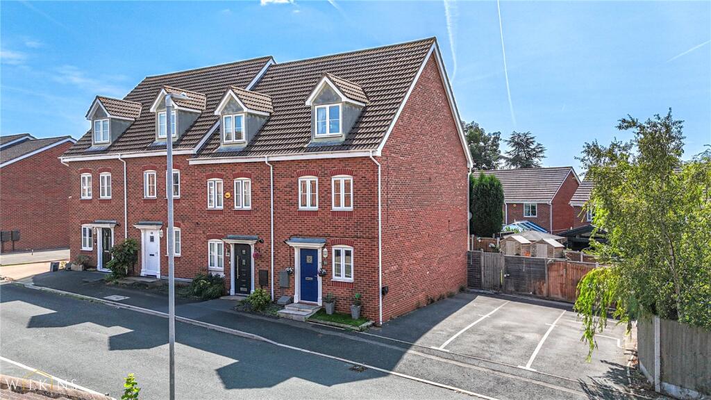 Lychgate Close, Glascote, Tamworth, Staffordshire, B77