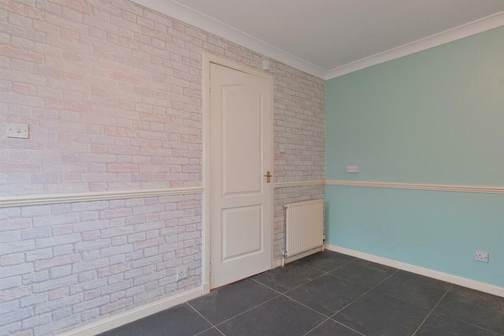 019-22 Bourhill Court, Netherton ML2 0AB.jpg