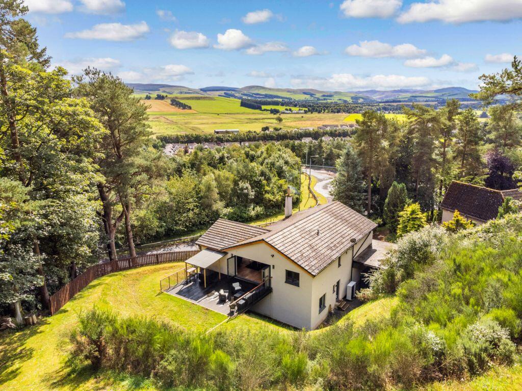 Tanglewood, Carlops Road, West Linton, EH46 7DS