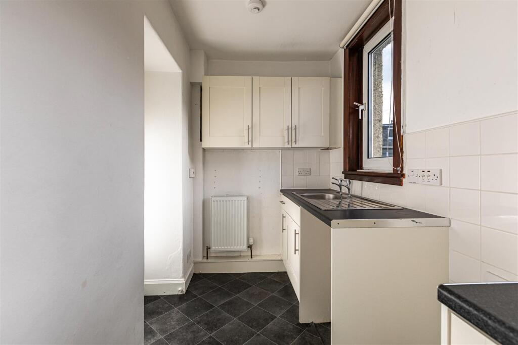 93 Wood Street Galashiels 09.JPG