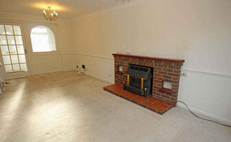 Sitting/dining room